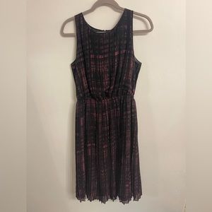 Banana Republic Pleated Pink and Black Dress - Size 8 Tall